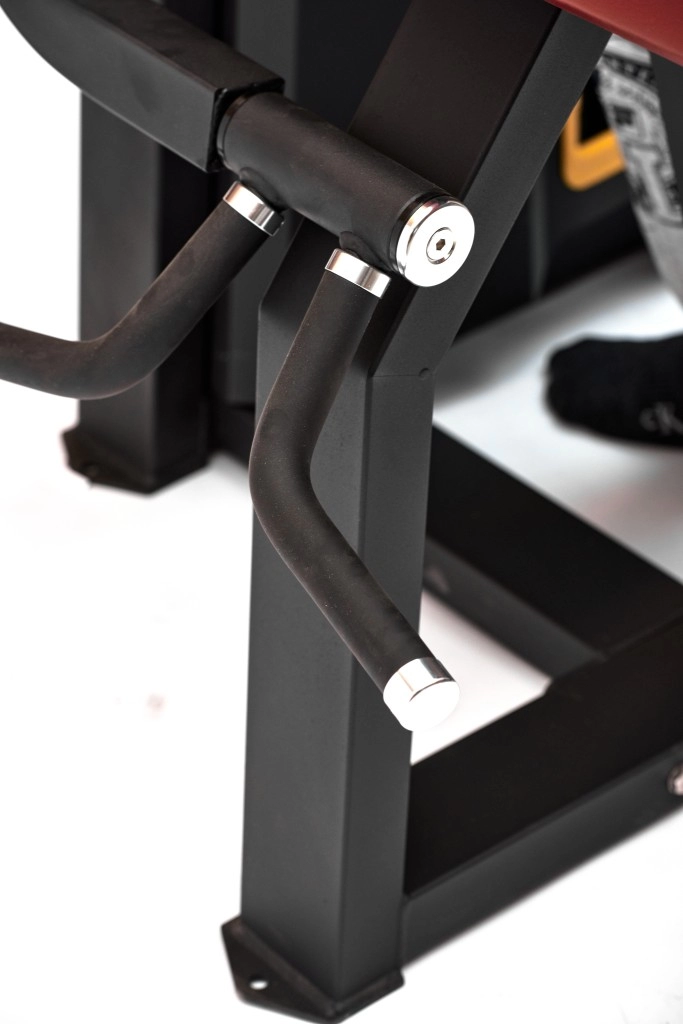 Тренажер Бицепс-машина Hurricane 041