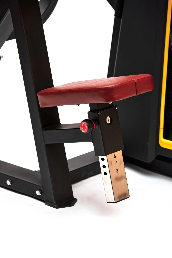 Тренажер Бицепс-машина Hurricane 041