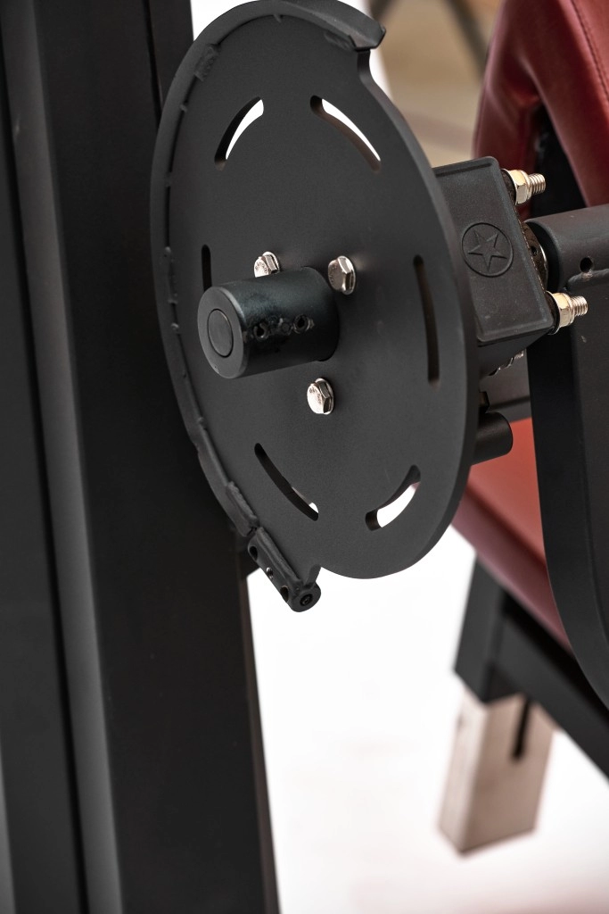 Тренажер Бицепс-машина Hurricane 041