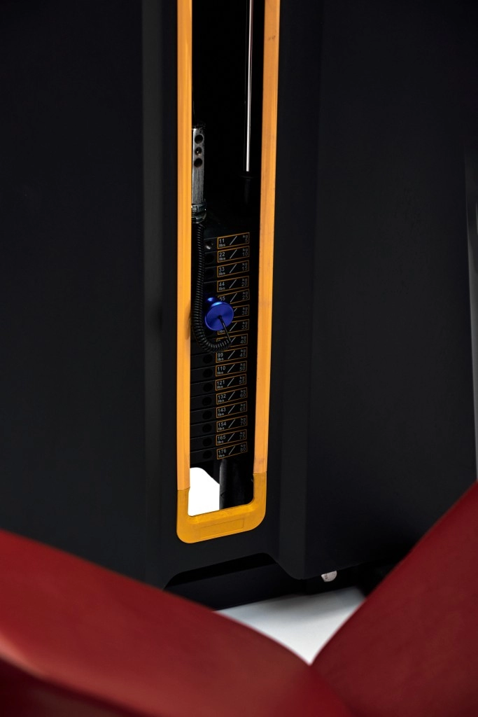 Тренажер Жим от плеч Hurricane 039