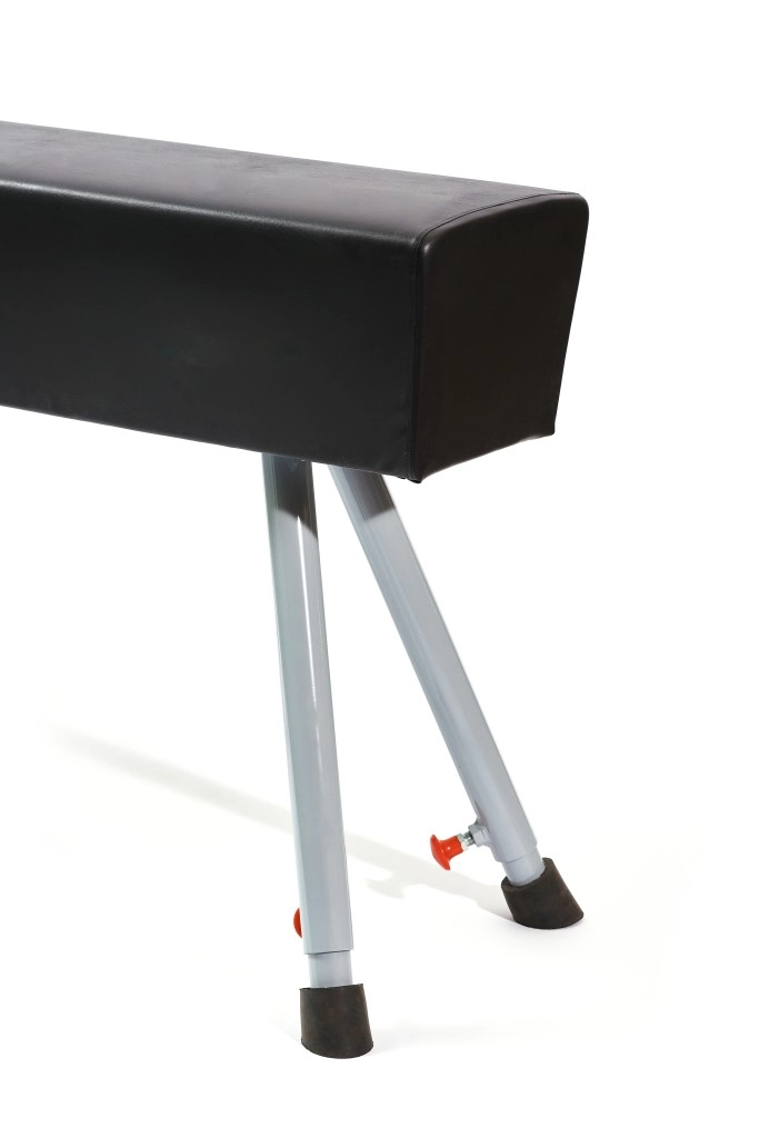 Конь гимнастический Hurricane