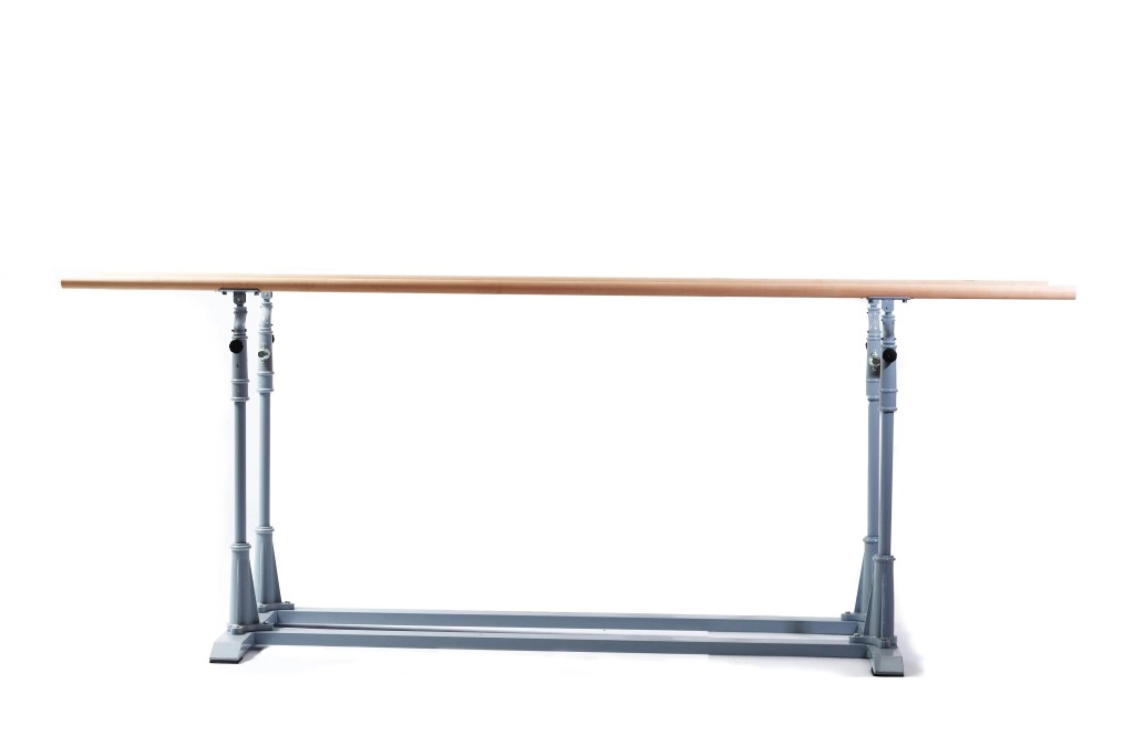 Брусья гимнастические параллельные мужские массовые (жерди дерево) Hurricane