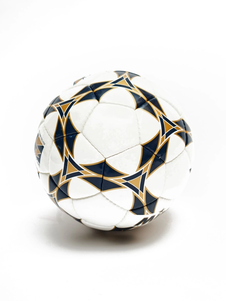 Мяч футбольный MIKASA PKC55BR-2, р.5, гл.ПУ, FIFA  PRO, 32 пан, руч.сш