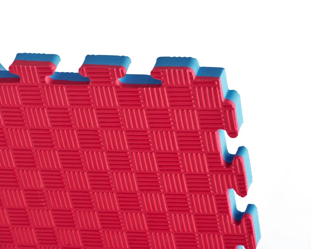 Будо-мат 1000*1000*20 мм, крепление "ласточкин хвост", цвет синий-красный