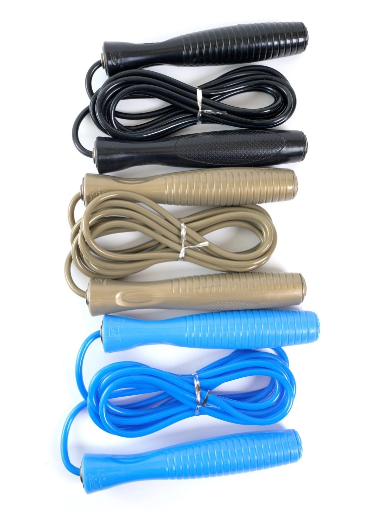 Скакалка 3,00 м (пластмассовая ручка,шнур-резина) Jianpeile