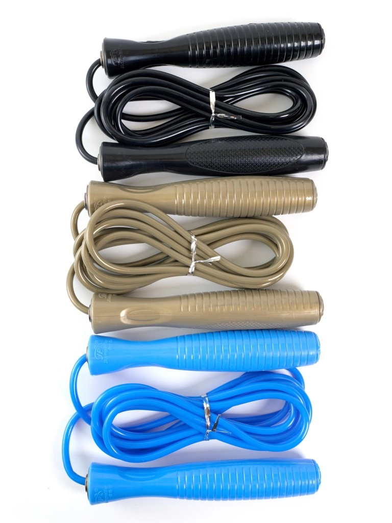 Скакалка 3,00 м (пластмассовая ручка,шнур-резина) Jianpeile