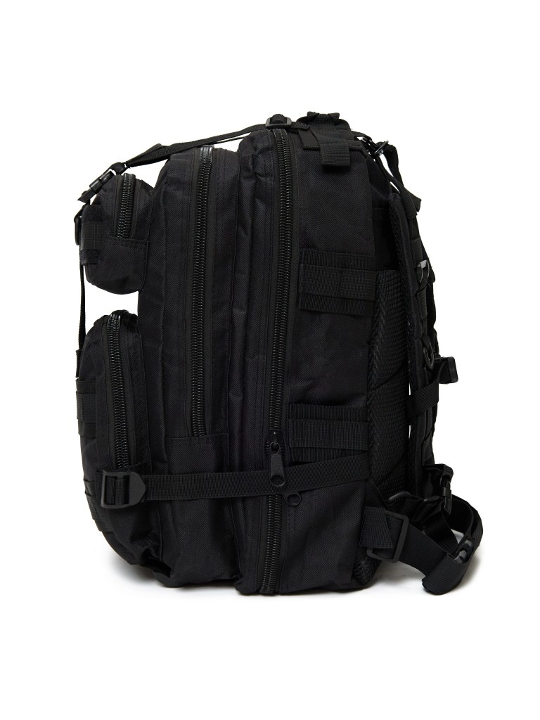 Рюкзак черный длина 40 см, ширина 27 см