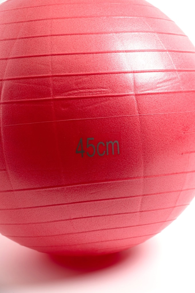 Фитбол Gym Ball 45 см (цвет розовый)